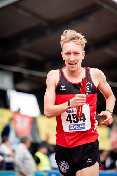 Felix Nadeborn (LG Osnabrueck) am 29.05.2022 waehrend der Deutschen Meisterschaften Langstaffel im Otto-Schott-Sportzentrum in Mainz